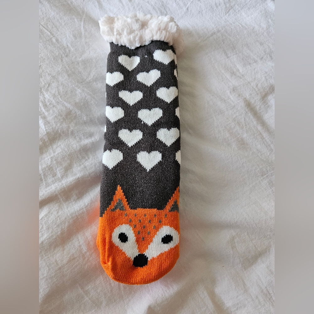 NWT Fuzzy Fox Socks